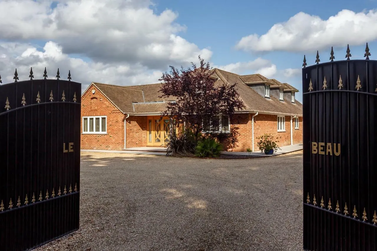 La Dolce Vita Villa Wimborne Minster 0*,
