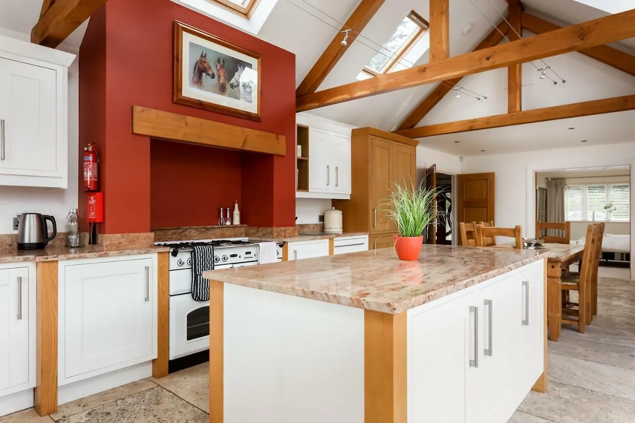 La Dolce Vita Villa Wimborne Minster Holiday home