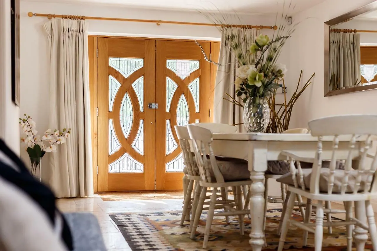 La Dolce Vita Villa Wimborne Minster Holiday home