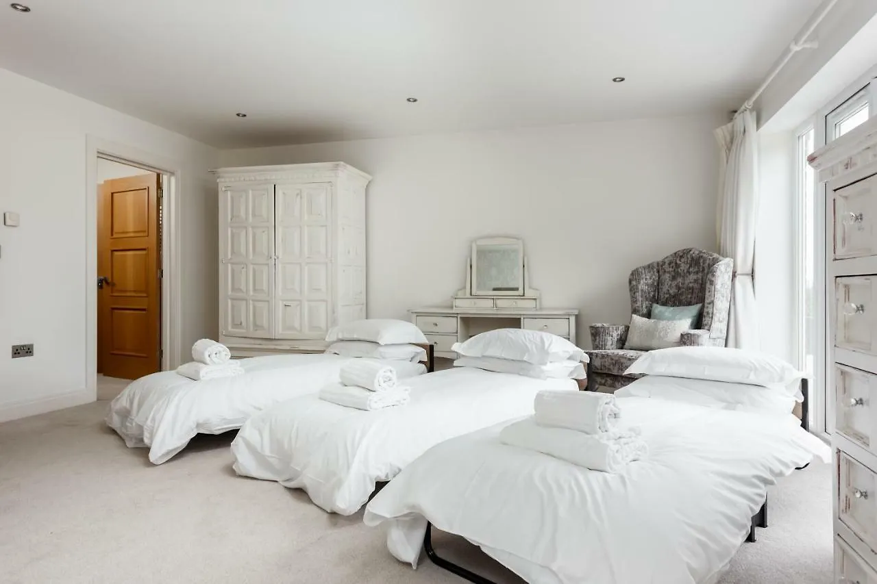 La Dolce Vita Villa Wimborne Minster