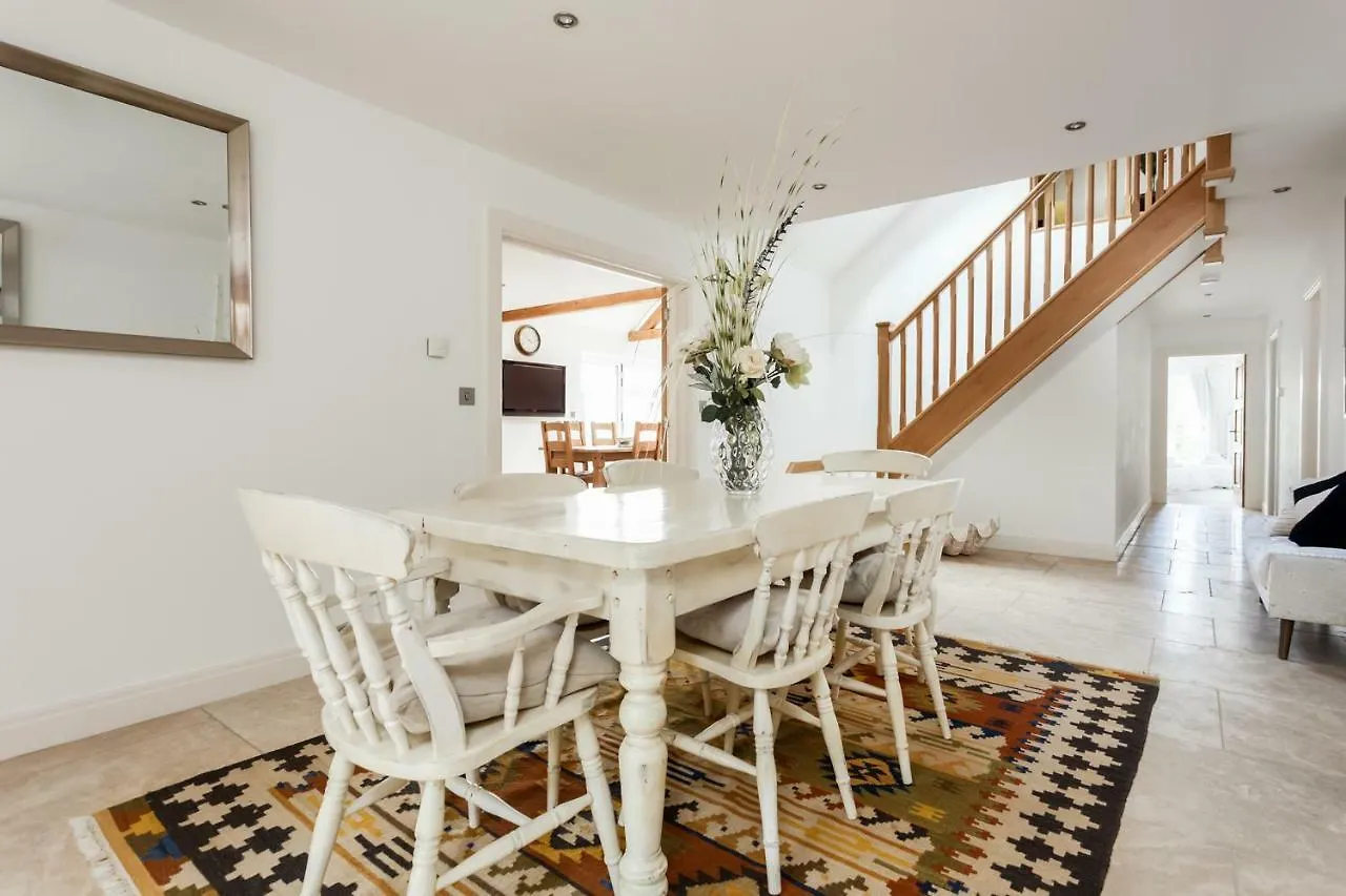 La Dolce Vita Villa Wimborne Minster United Kingdom